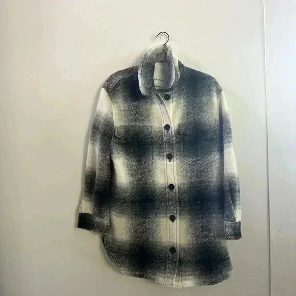 Aritzia Wilfred the Ganna shirt jacket - Picture 1 of 4